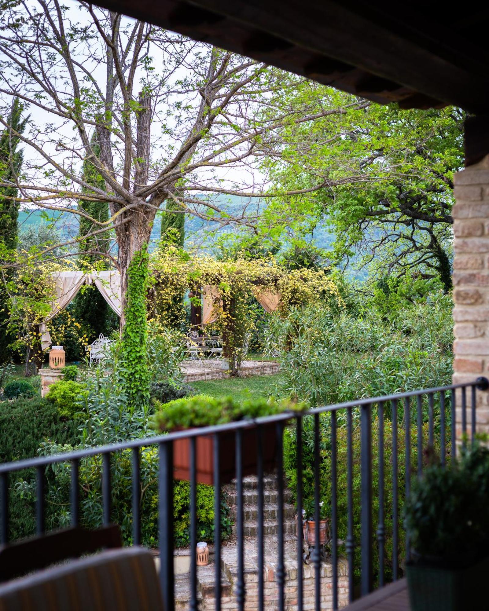 פוסומברונה Ca' Le Cerque, Villa Surrounded By The Marche Nature מראה חיצוני תמונה