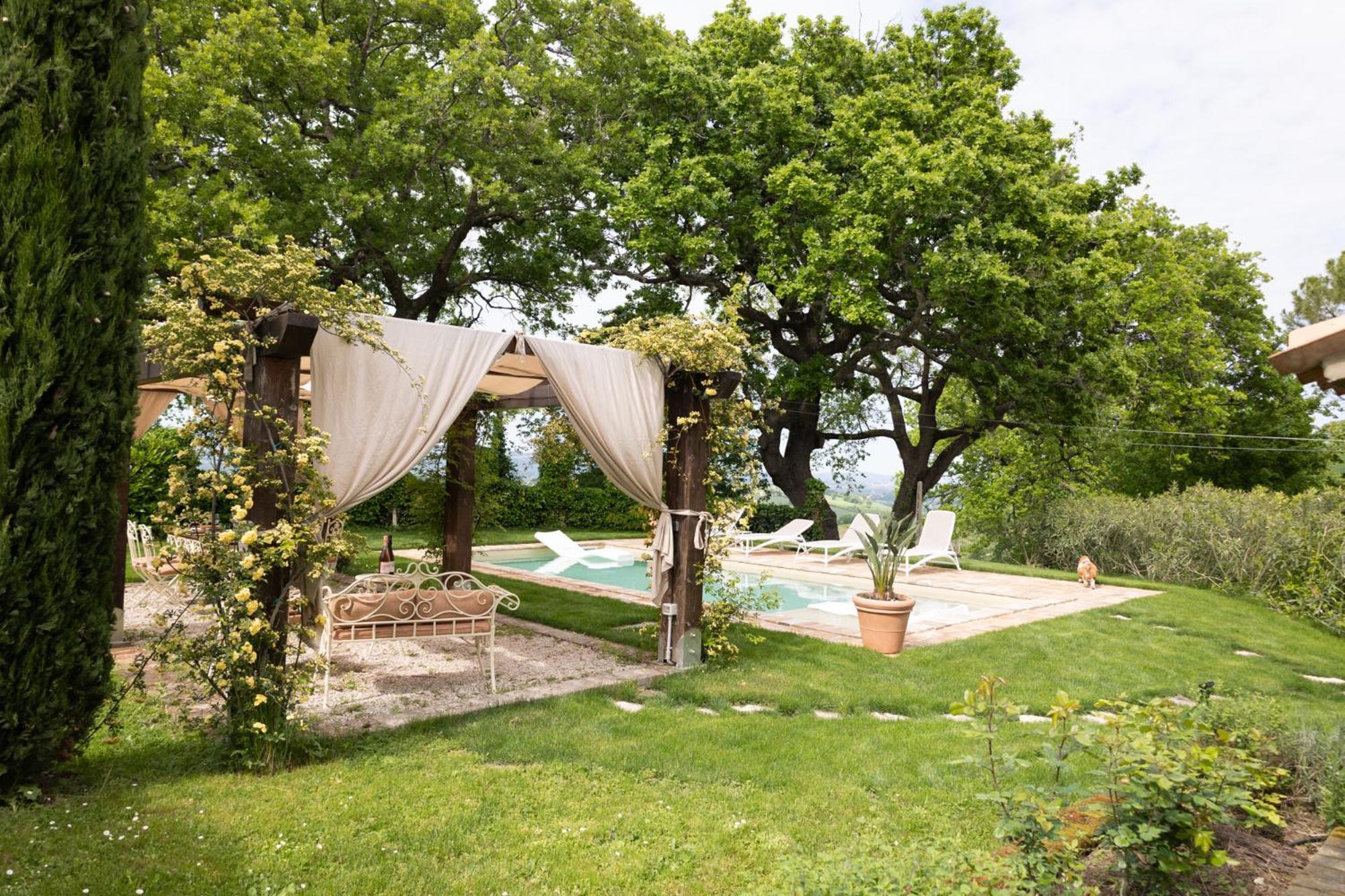 פוסומברונה Ca' Le Cerque, Villa Surrounded By The Marche Nature מראה חיצוני תמונה
